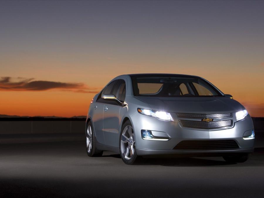  Chevrolet Volt Production Show Car 2011 года  (фото 38 из 55)